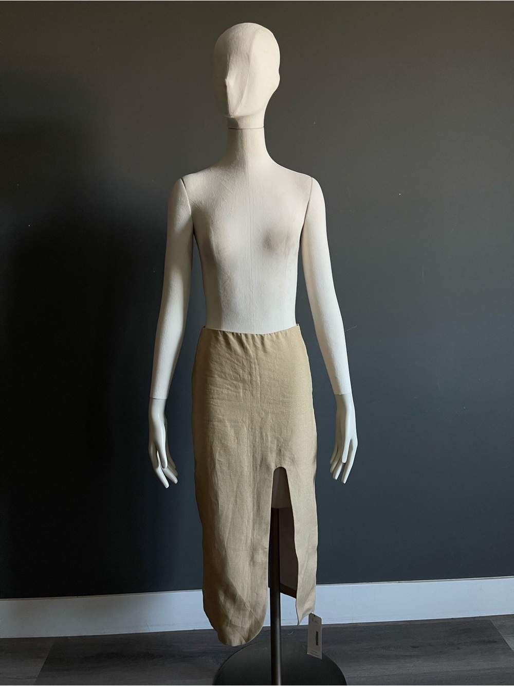 Jacquemus Valerie Beige Linen Front Slit Column Midi Skirt Quiet Luxury Runway